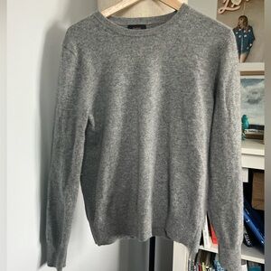 Quince 100% cashmere sweater